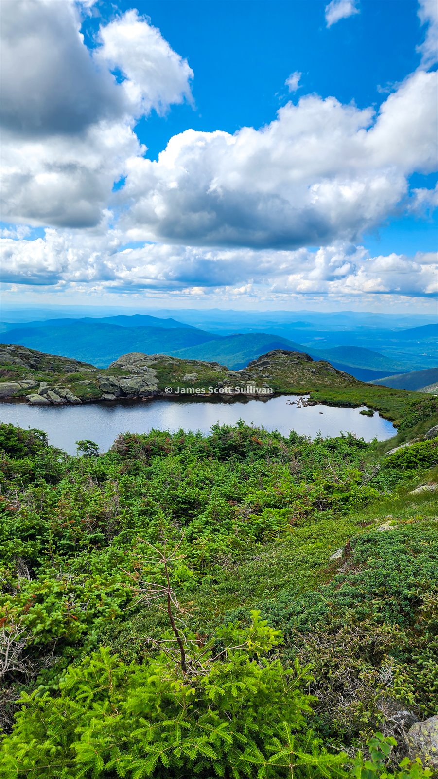 Late-day view along the southern Presidential ridge toward Mount Washington.